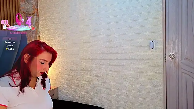 angel  red  online show from September 2025 12:28:02 AM