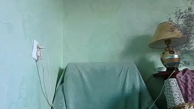 TianaQLove online show from October 2025 12:28:01 PM