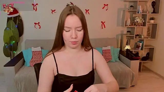 Snapshot of DaniCutie chatting on December 2025 11:25:02 AM DaniCutie online show from December 2025 11:25:02 AM