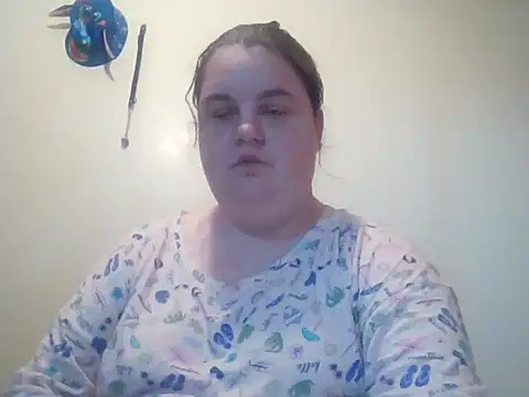 Snapshot of LittleBunny3 chatting on October 2025 10:21:01 PM LittleBunny3 online show from October 2025 10:21:01 PM