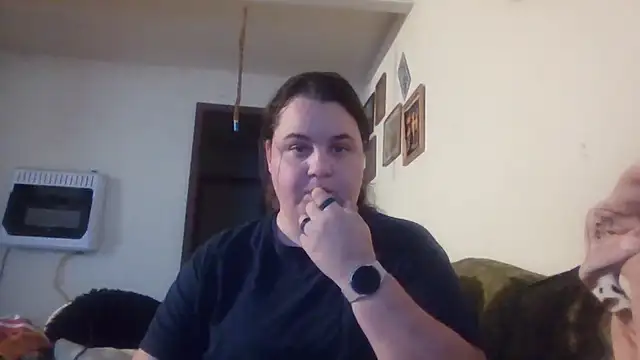 Snapshot of LittleBunny3 chatting on October 2025 10:54:02 PM LittleBunny3 online show from October 2025 10:54:02 PM