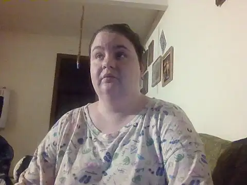 Snapshot of LittleBunny3 chatting on October 2025 12:08:02 AM LittleBunny3 online show from October 2025 12:08:02 AM