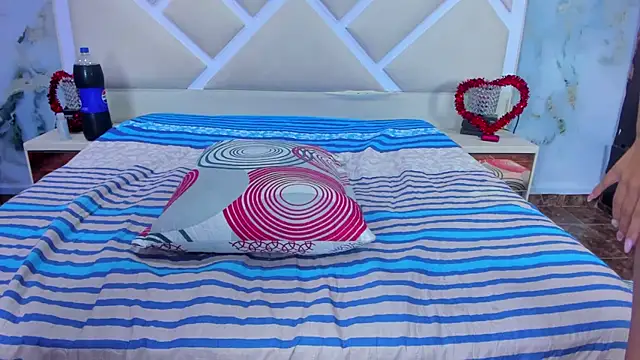 Snapshot of Innocent_Looks chatting on November 2025 06:13:02 PM Innocent Looks online show from November 2025 06:13:02 PM