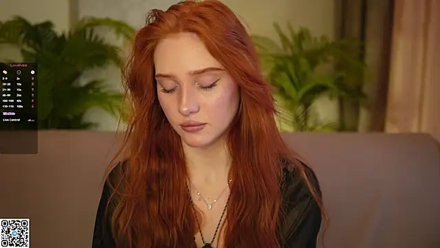 Snapshot of KissOfFlame chatting on November 2025 08:52:01 AM KissOfFlame online show from November 2025 08:52:01 AM