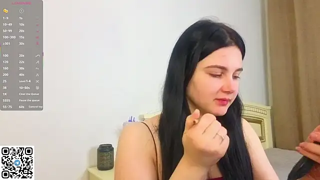 EnricaElis online show from April 2026 08:53:02 PM