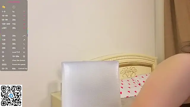 EnricaElis online show from March 2026 07:32:01 PM