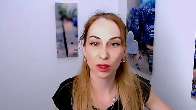 Snapshot of Create_your_own_sun chatting on September 2025 12:47:02 PM Create your own sun online show from September 2025 12:47:02 PM