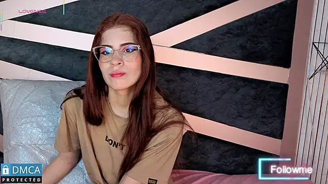 Jessi Walker online show from October 2025 03:10:02 AM