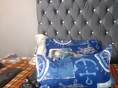 BIG BOOBSxXxX online show from February 2026 05:02:01 PM