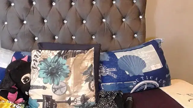 BIG BOOBSxXxX online show from February 2026 06:08:01 PM