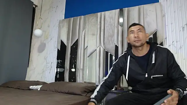 Snapshot of Morganandmegan chatting on November 2025 11:15:02 AM Morganandmegan online show from November 2025 11:15:02 AM