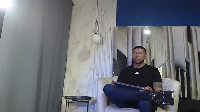 Snapshot of Morganandmegan chatting on September 2025 11:05:02 AM Morganandmegan online show from September 2025 11:05:02 AM