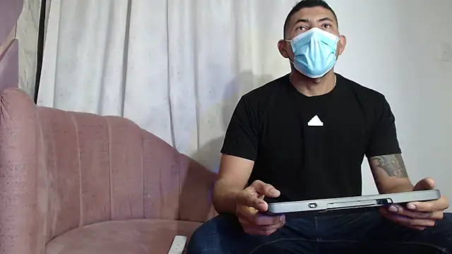 Snapshot of Morganandmegan chatting on September 2025 11:30:01 AM Morganandmegan online show from September 2025 11:30:01 AM