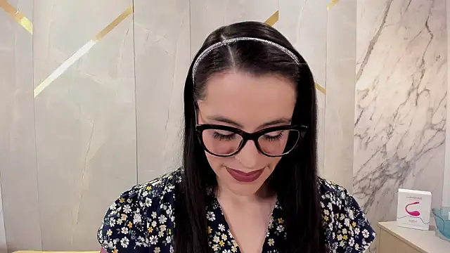 IsisNoir online show from March 2026 01:01:01 PM