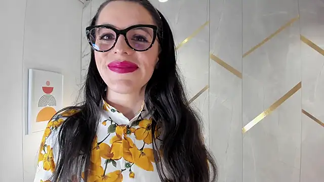 IsisNoir online show from March 2026 12:58:01 PM