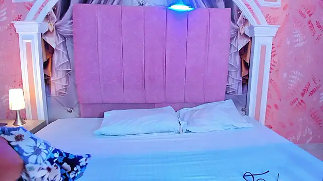 Snapshot of mishell_lovely chatting on February 2026 04:24:01 AM mishell lovely online show from February 2026 04:24:01 AM