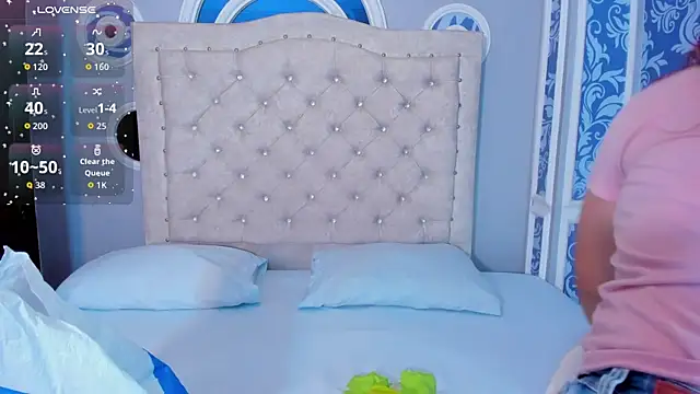 Snapshot of mishell_lovely chatting on December 2025 12:51:01 PM mishell lovely online show from December 2025 12:51:01 PM