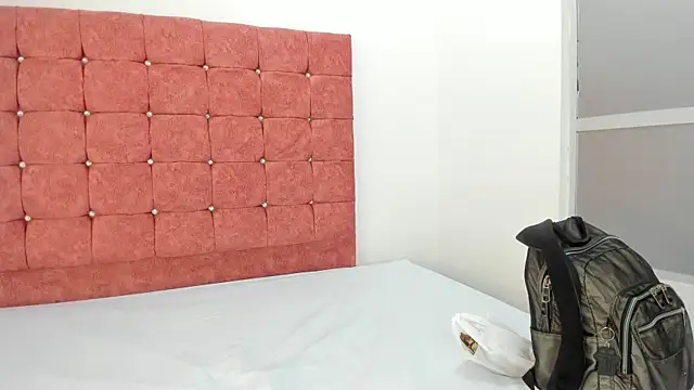 Snapshot of mishell_lovely chatting on January 2026 12:20:01 PM mishell lovely online show from January 2026 12:20:01 PM