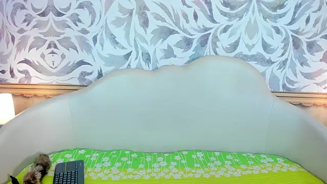 Snapshot of mishell_lovely chatting on December 2025 10:31:01 PM mishell lovely online show from December 2025 10:31:01 PM