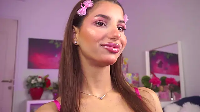 Snapshot of ZariaVera chatting on September 2025 06:14:02 PM ZariaVera online show from September 2025 06:14:02 PM
