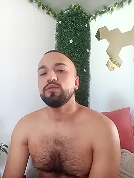 Miguel SaraPink online show from March 2026 09:33:02 PM