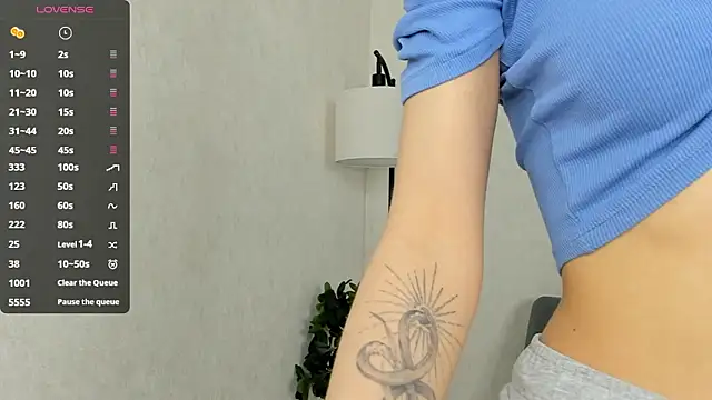 FloraNesli online show from March 2026 06:02:01 AM