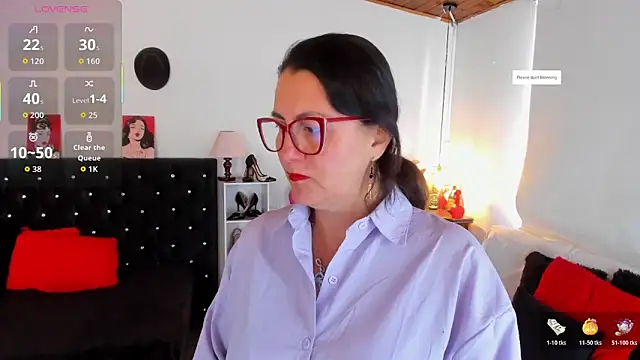 D Martii online show from November 2025 02:17:02 PM