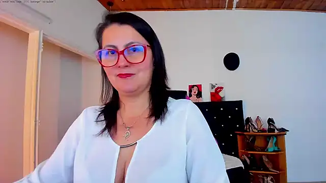 Snapshot of D_Martii chatting on October 2025 12:59:01 PM D Martii online show from October 2025 12:59:01 PM