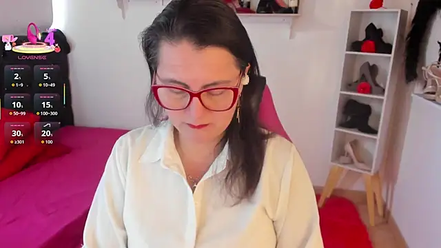 Snapshot of D_Martii chatting on September 2025 12:05:01 PM D Martii online show from September 2025 12:05:01 PM