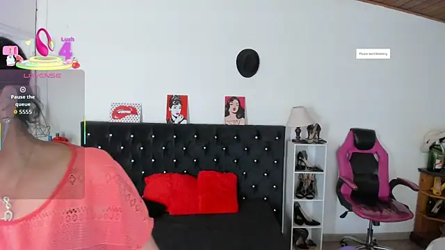 D Martii online show from December 2025 12:26:01 PM