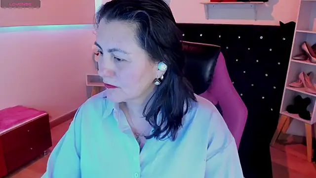 Snapshot of D_Martii chatting on September 2025 12:00:02 PM D Martii online show from September 2025 12:00:02 PM