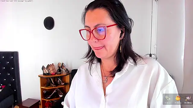 D Martii online show from October 2025 02:28:01 PM