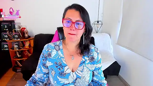 D Martii online show from November 2025 12:54:02 PM