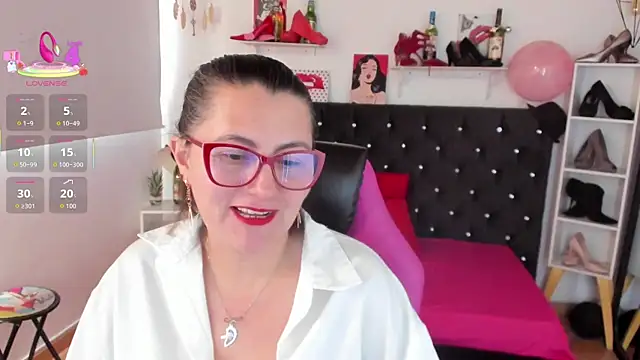 Snapshot of D_Martii chatting on September 2025 12:14:01 PM D Martii online show from September 2025 12:14:01 PM