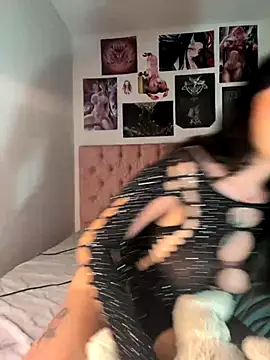  maki   online show from October 2025 03:48:01 AM