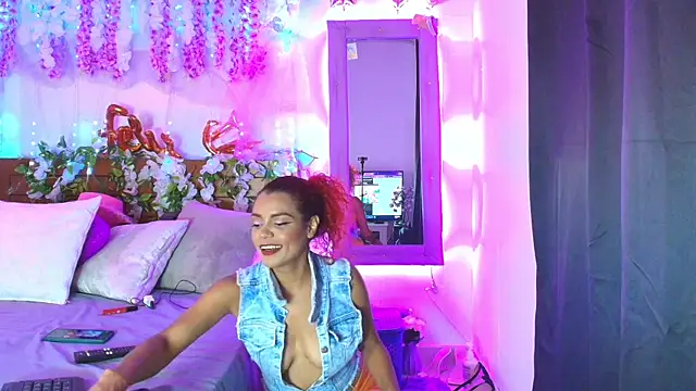 DevoraHarper  online show from April 2026 08:59:02 PM