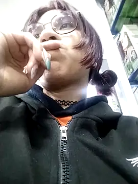 Katyuskka love online show from November 2025 11:08:02 PM