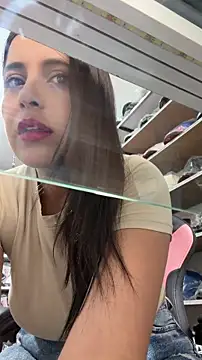 GiaDuque online show from April 2026 12:32:02 PM