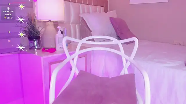  paula x online show from September 2025 11:38:01 AM