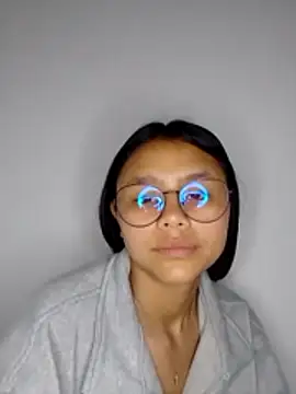 Snapshot of SofieLove_01 chatting on February 2026 08:14:01 AM SofieLove 01 online show from February 2026 08:14:01 AM