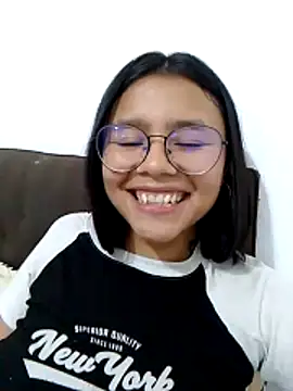 SofieLove 01 online show from March 2026 06:41:01 PM