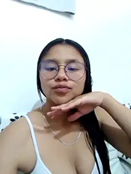 SofieLove 01 online show from March 2026 07:35:01 PM