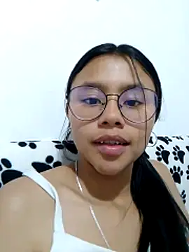 SofieLove 01 online show from April 2026 08:32:01 AM