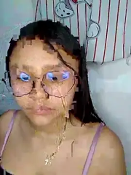 Snapshot of SofieLove_01 chatting on January 2026 10:59:02 PM SofieLove 01 online show from January 2026 10:59:02 PM