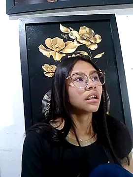 Snapshot of SofieLove_01 chatting on December 2025 08:29:02 AM SofieLove 01 online show from December 2025 08:29:02 AM