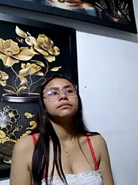 Snapshot of SofieLove_01 chatting on December 2025 08:38:01 AM SofieLove 01 online show from December 2025 08:38:01 AM