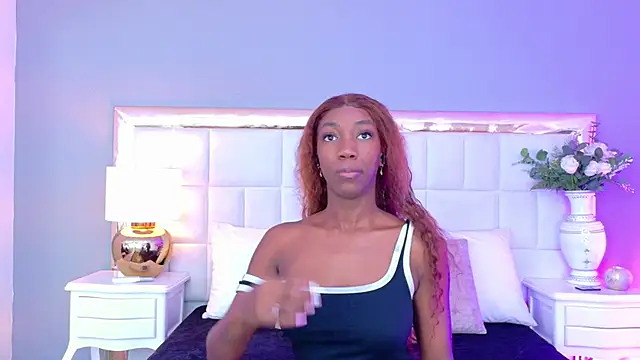 MadeleineHocker online show from November 2025 11:58:01 AM