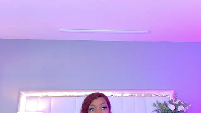 MadeleineHocker online show from November 2025 01:44:02 PM