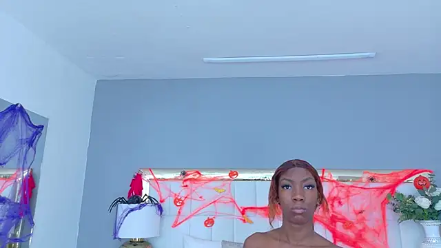 MadeleineHocker online show from October 2025 12:39:02 PM