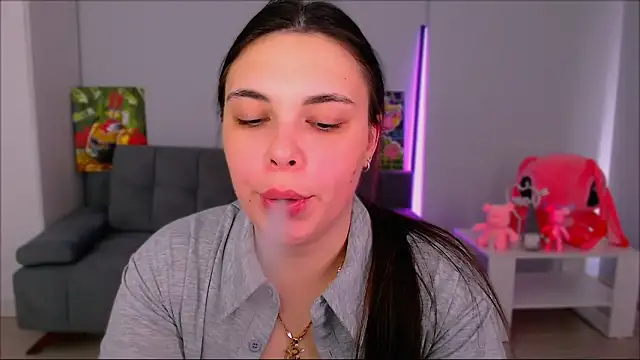 queenofthesense  online show from November 2025 10:19:01 AM